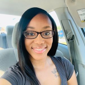 Meet your Posher, Keshia